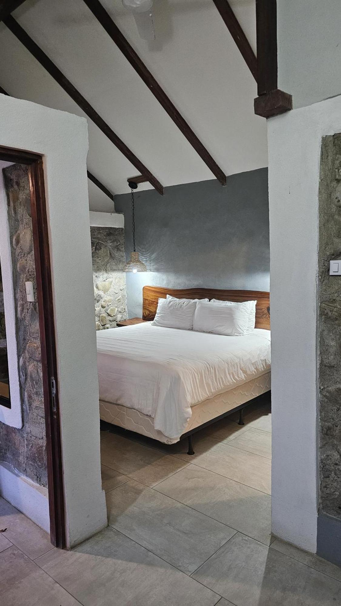 Karahe Beach Hotel มานูเอล อันโตนิโอ ภายนอก รูปภาพ