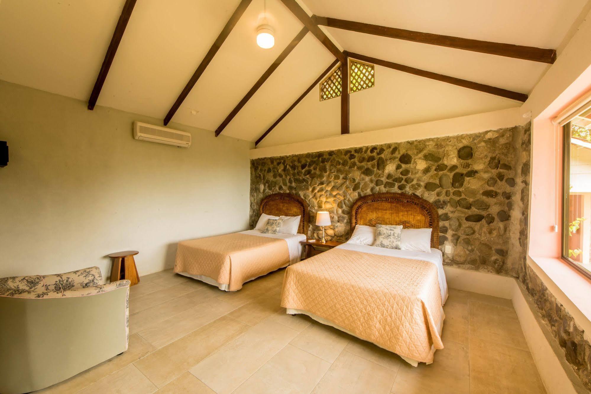 Karahe Beach Hotel มานูเอล อันโตนิโอ ภายนอก รูปภาพ